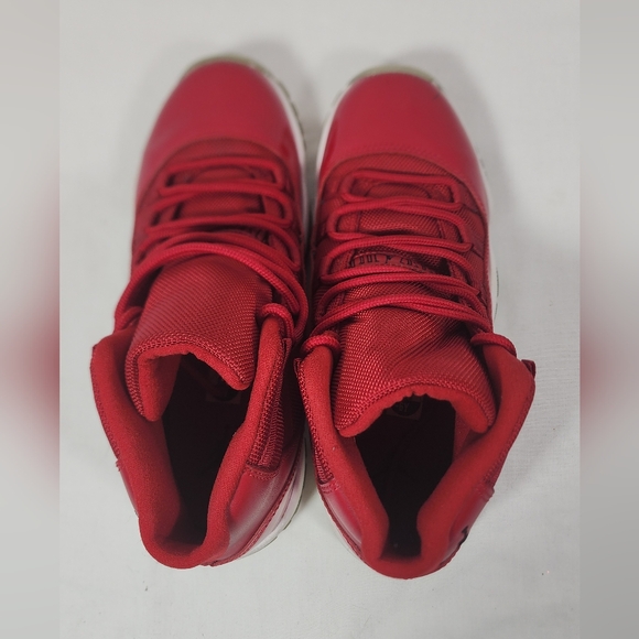Nike Air Jordan 11 Retro Win Like '96 378038-623 Youth Size 6.0 Red - Picture 5 of 16